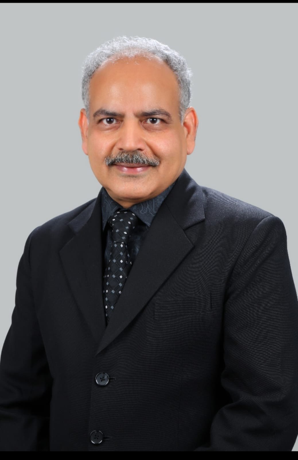 Dr. Vikram Pabreja, Senior Consultant, Internal Medicine